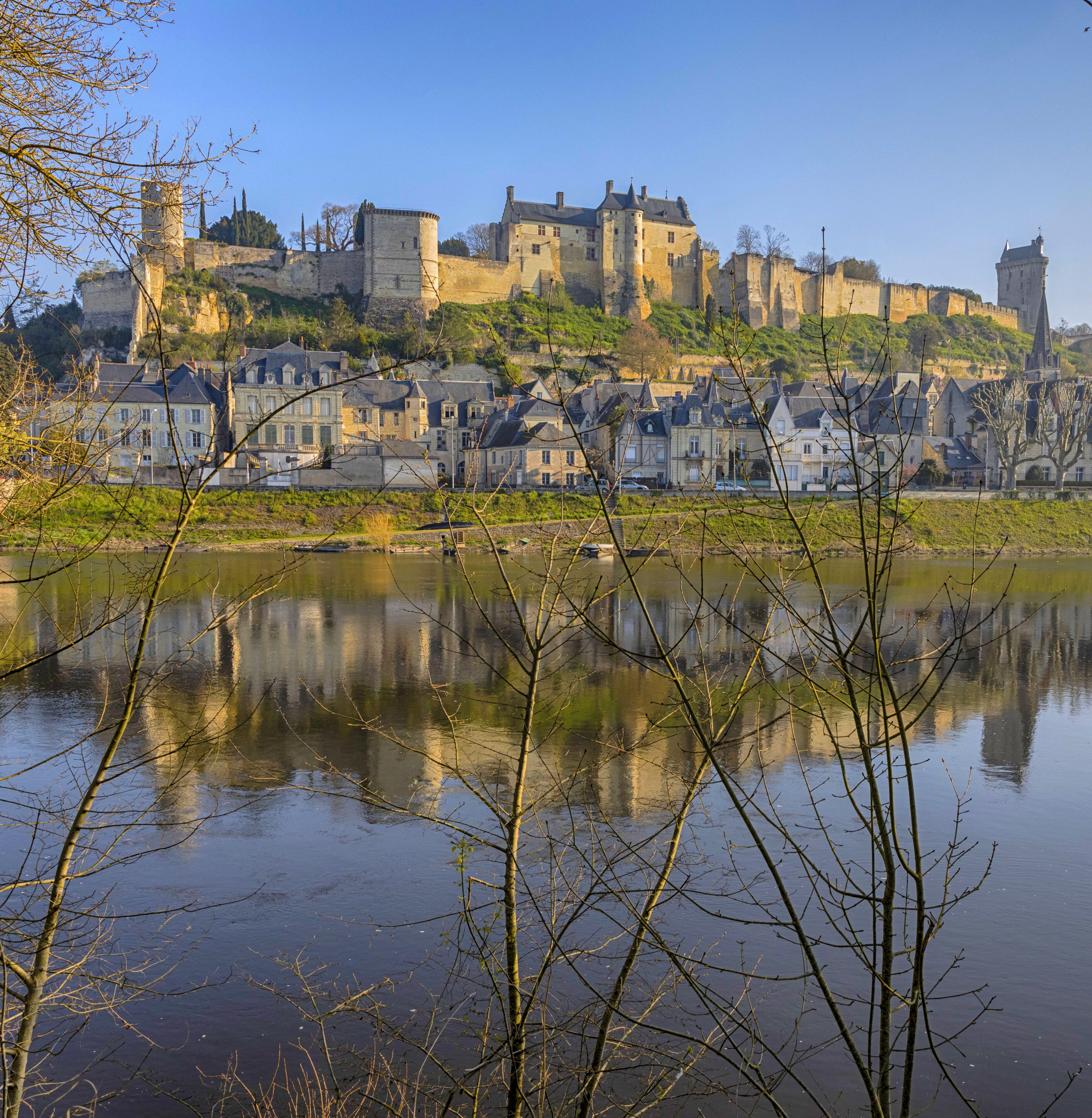 chinon tourist information