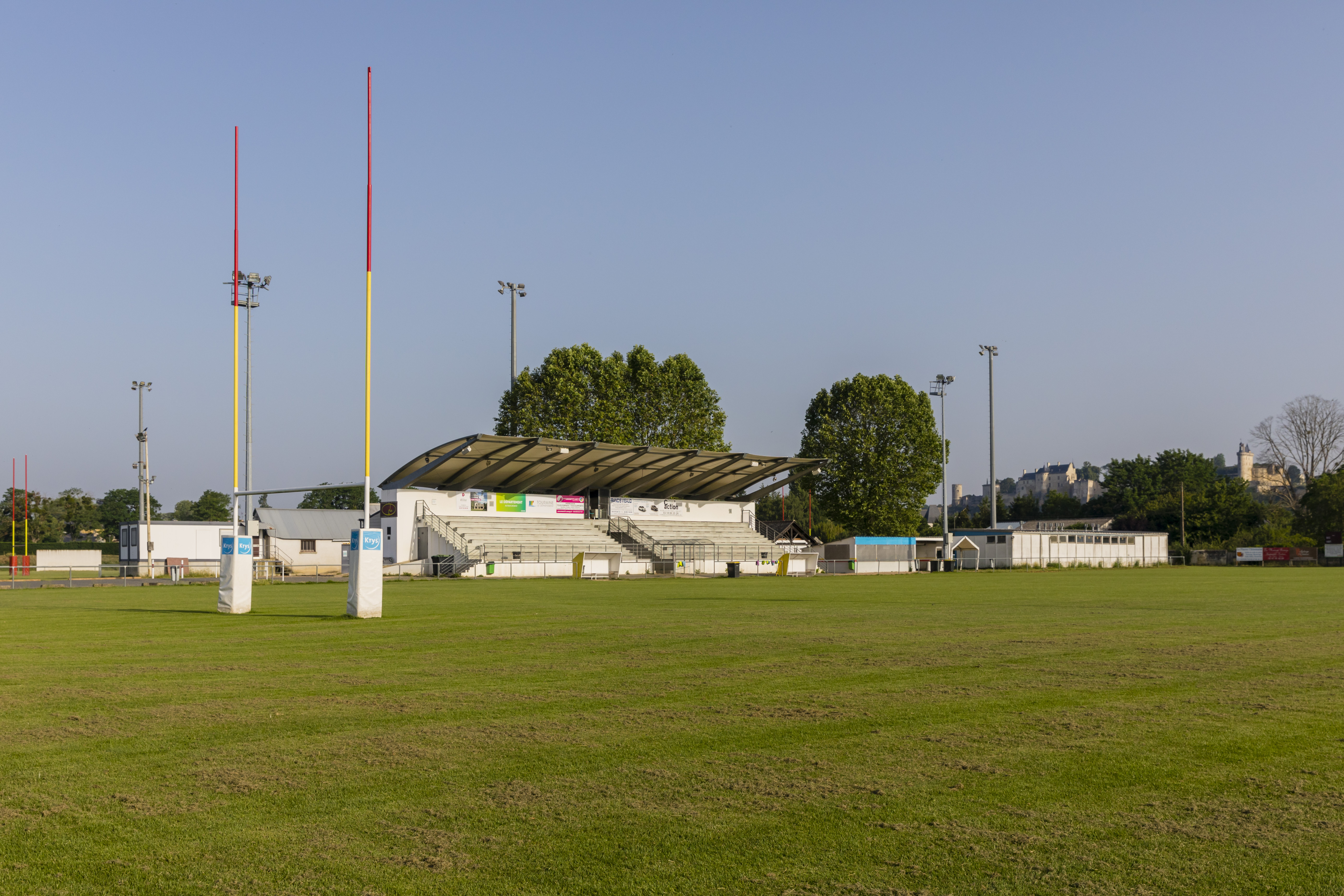Stade Raymond Bourdon quai de l’Ile Sonnante, pour l’activité Rugby